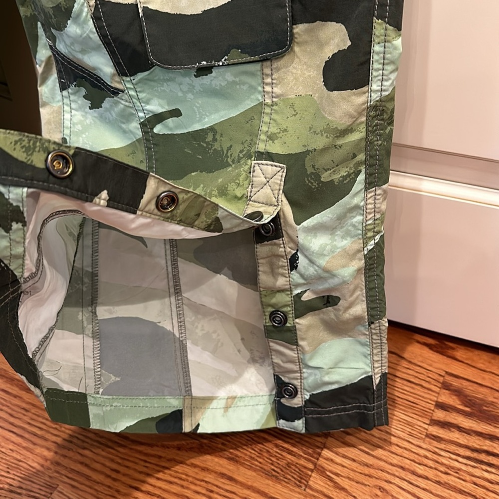 FP Movement Stadium Camo print pants. Snap bottoms, pockets, drawstring. S NWT - Picture 10 of 16